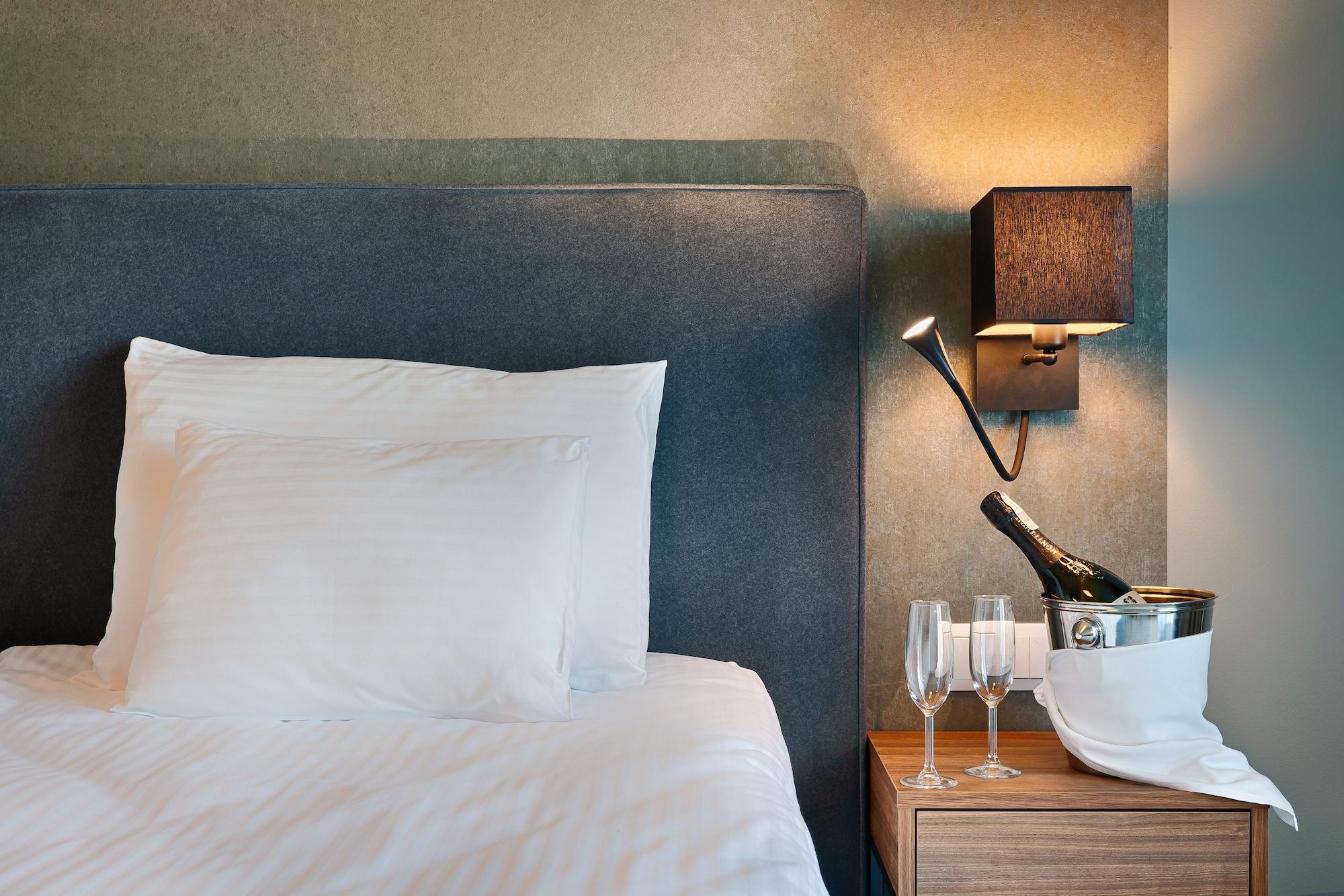 Focus Hotel Poznań Kültér fotó
