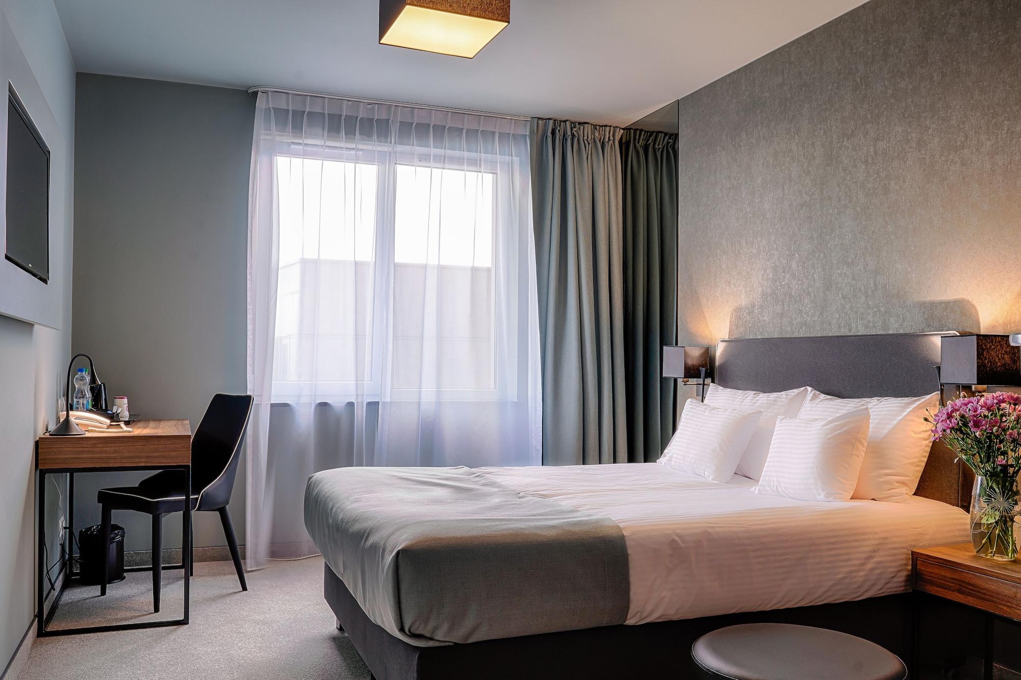 Focus Hotel Poznań Kültér fotó
